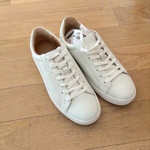 Quince white leather sneakers size 7.5